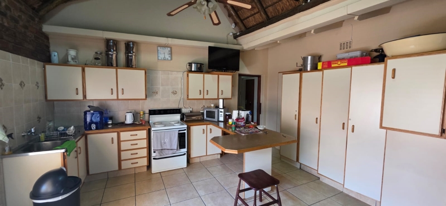 8 Bedroom Property for Sale in Meiringspark North West